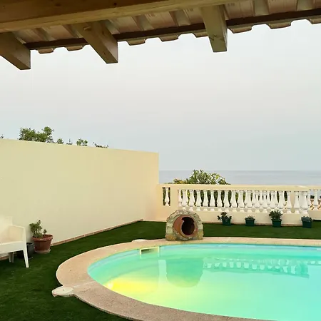 Sea View With Balcony And Pool - Da Гостевой дом