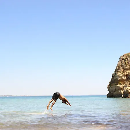 Sea View With Balcony And Pool - Da בית הארחה Senhora da Luz