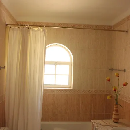 בית הארחה Sea View With Balcony And Pool - Da Senhora da Luz